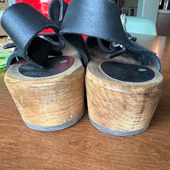 Lotta wooden Swedish Clogs - Picture 4 of 4